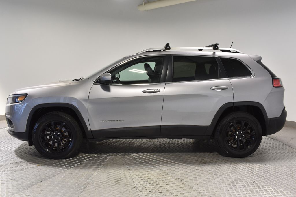 2020 Jeep Cherokee Latitude photo 2