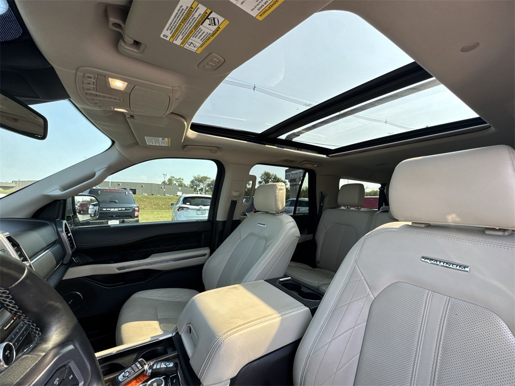2021 Ford Expedition MAX Platinum photo 21