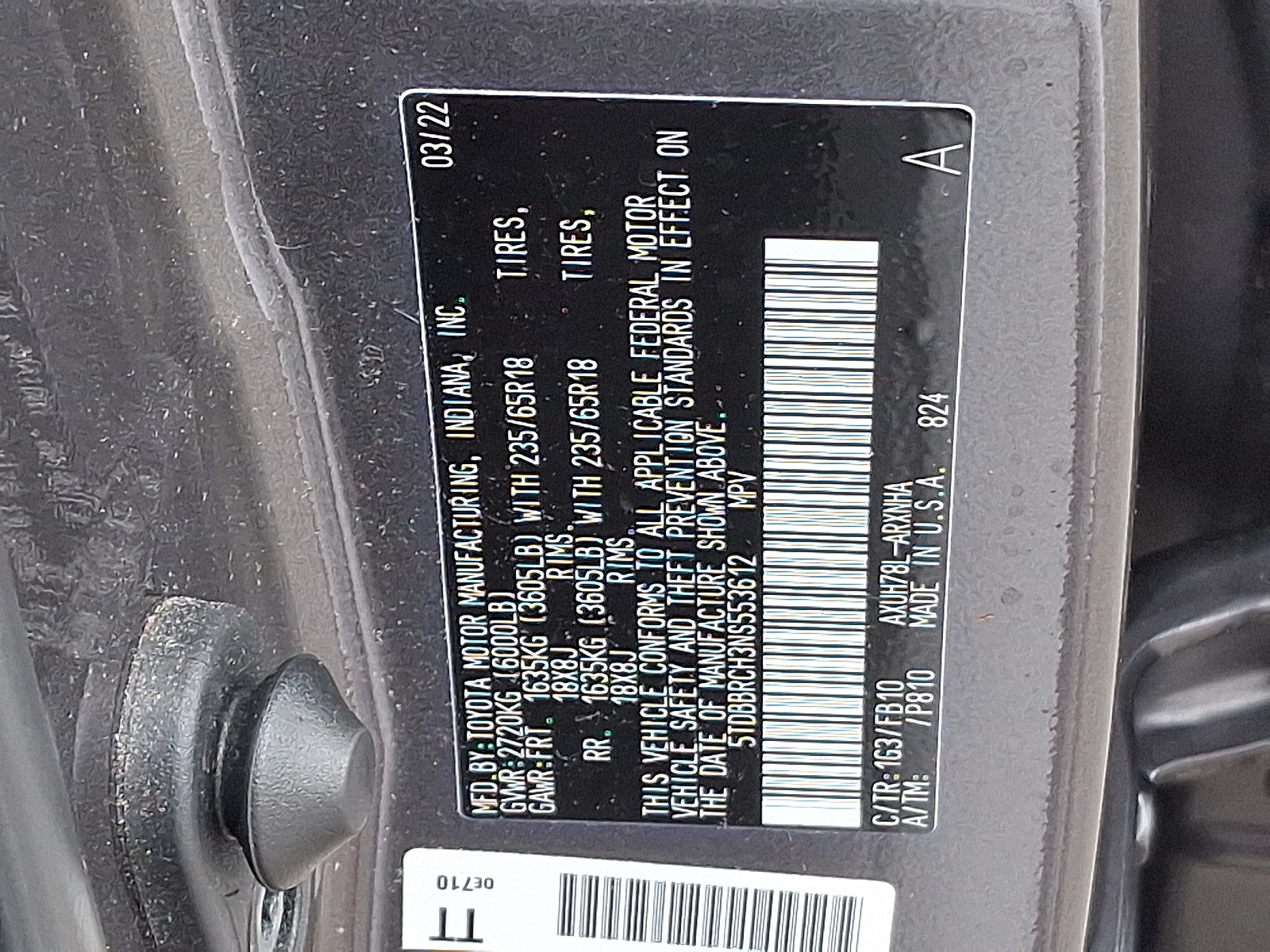 2022 Toyota Highlander Hybrid LE photo 24