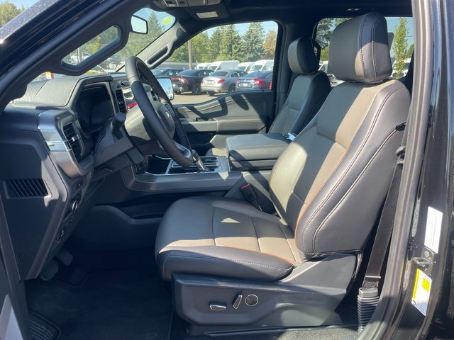2025 Ford F-150 Lariat photo 2