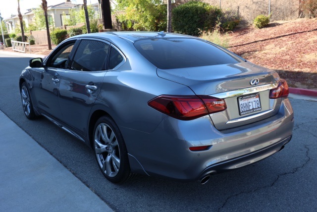 2019 Infiniti Q70L 3.7 photo 4