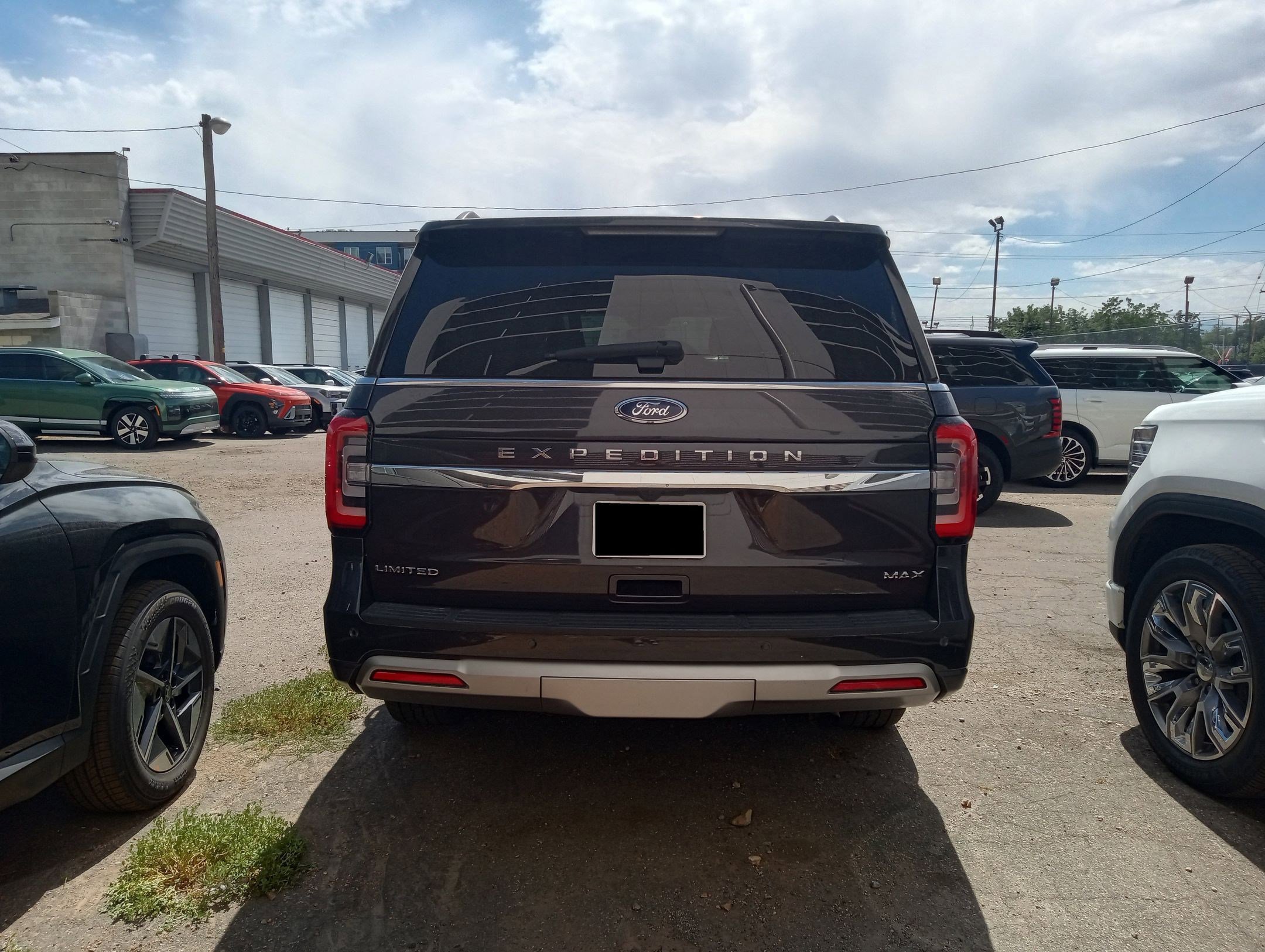 2023 Ford Expedition MAX Limited photo 4