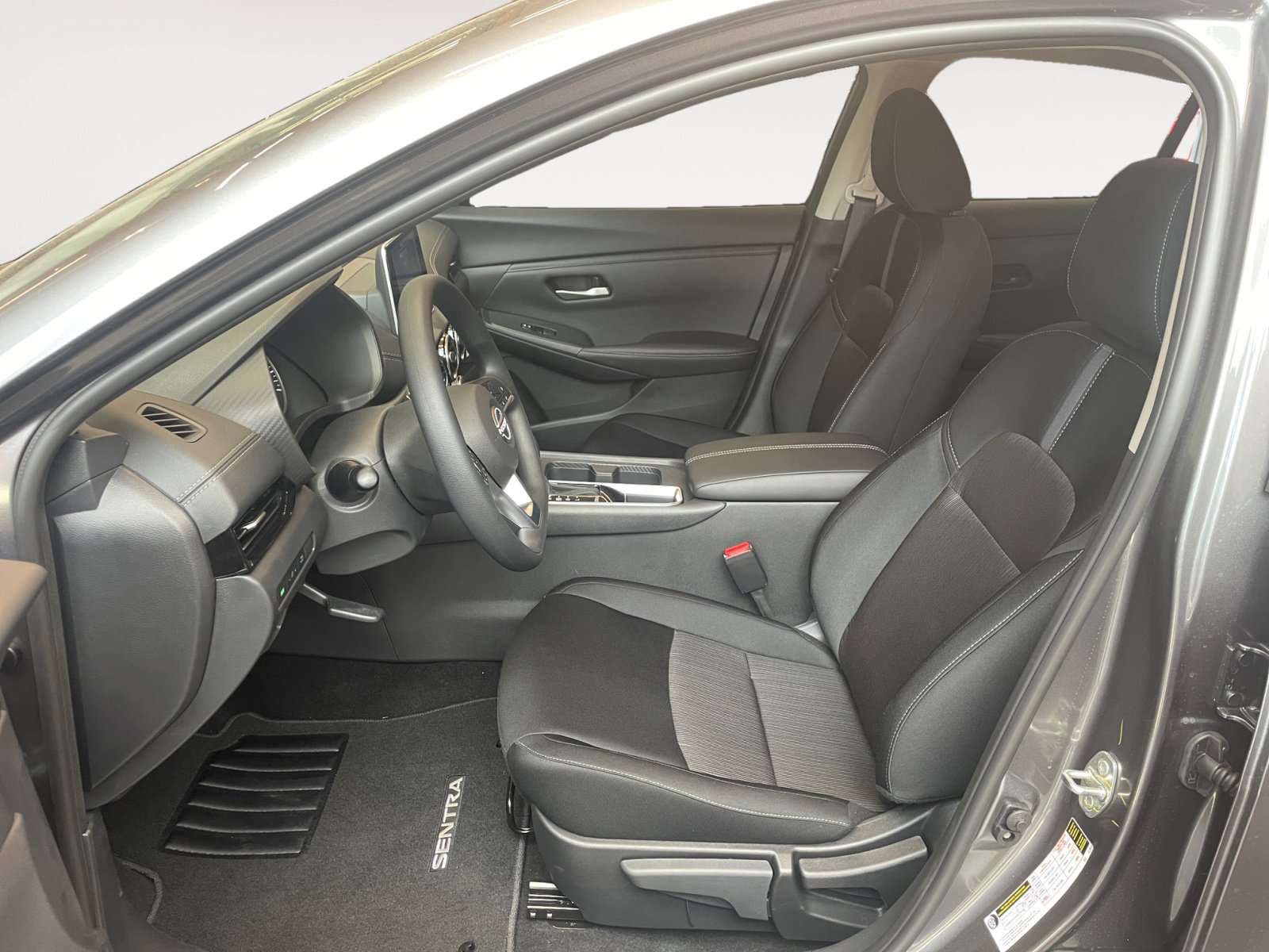 2025 Nissan Sentra SV photo 20