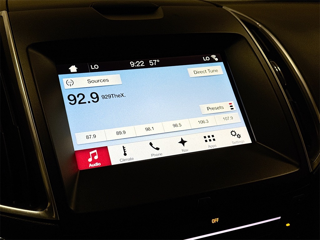 2017 Ford Edge Titanium photo 21