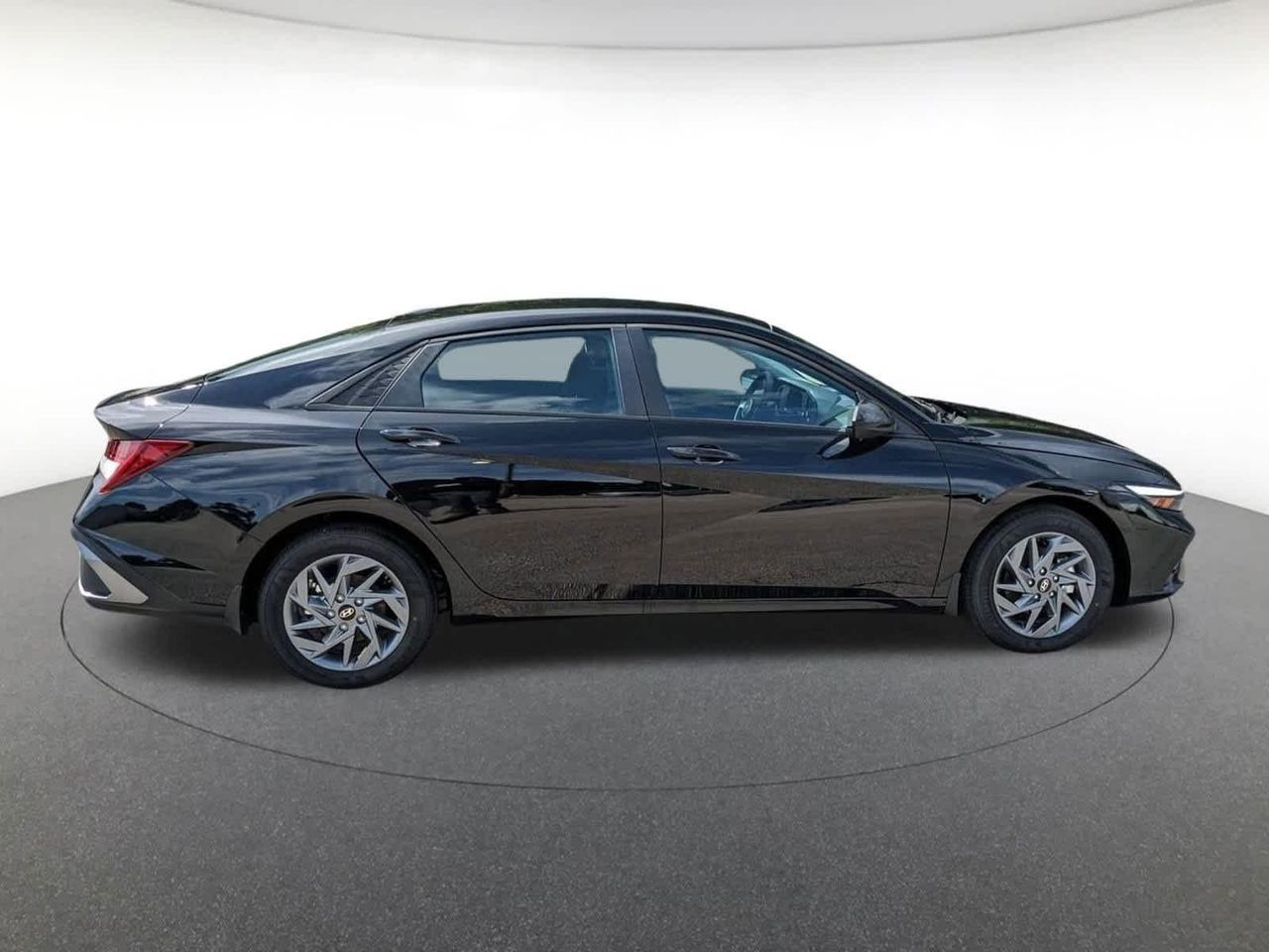 2025 Hyundai Elantra Hybrid Blue photo 3