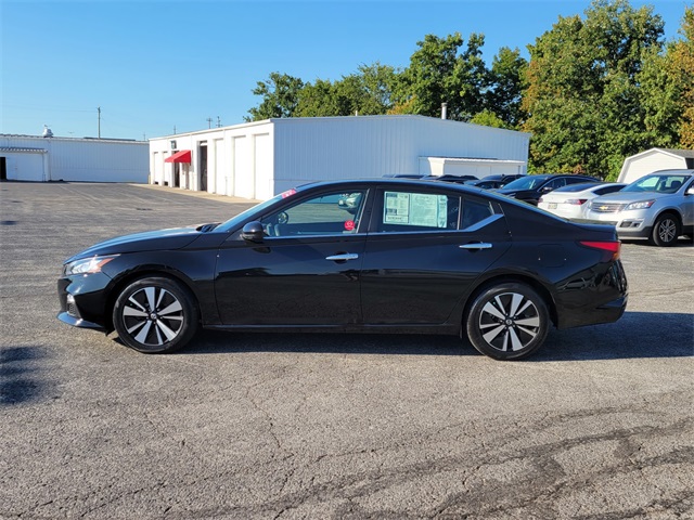 2022 Nissan Altima 2.5 SV photo 5