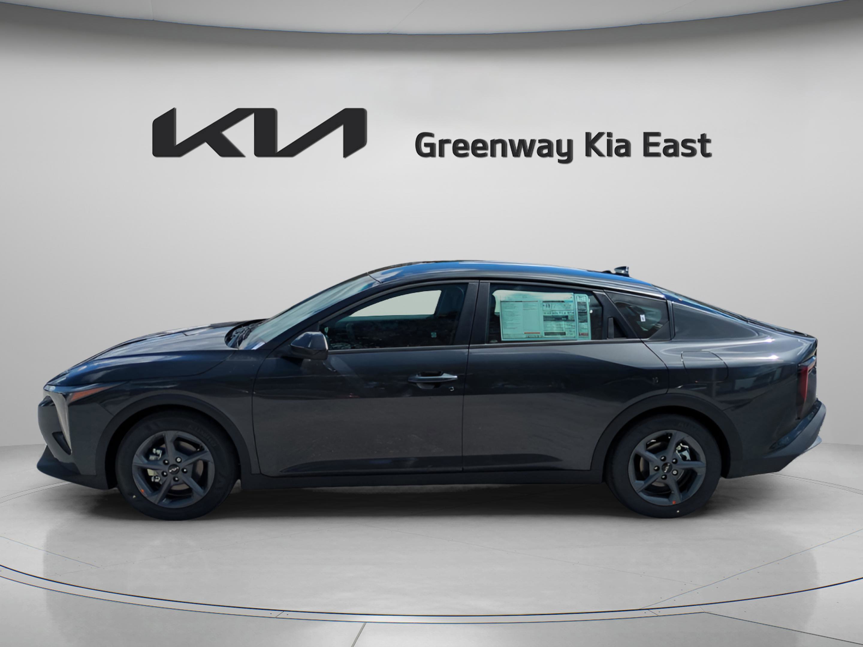 2025 Kia K4 LXS photo 4