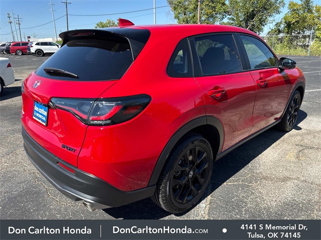 2025 Honda HR-V Sport photo 4