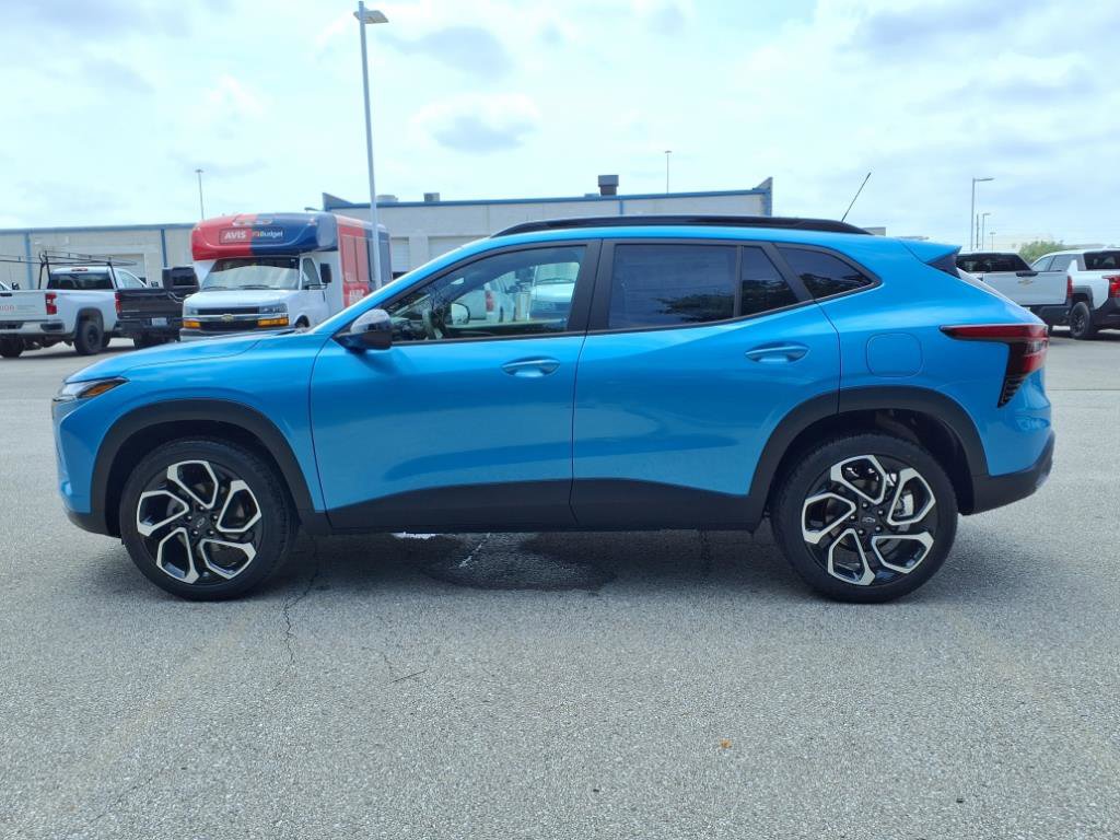 2025 Chevrolet Trax photo 3