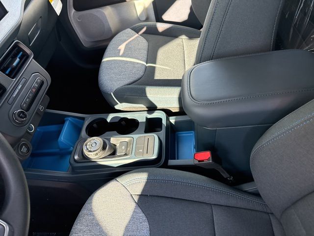 2025 Ford Maverick XLT photo 4