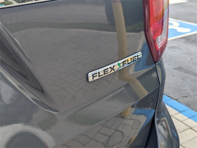 2016 Ford Explorer XLT photo 12