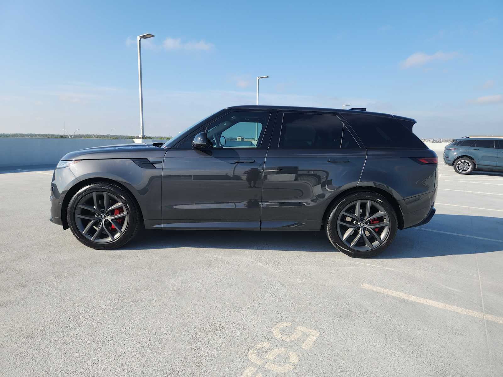 2024 Land Rover Range Rover Sport SE photo 4