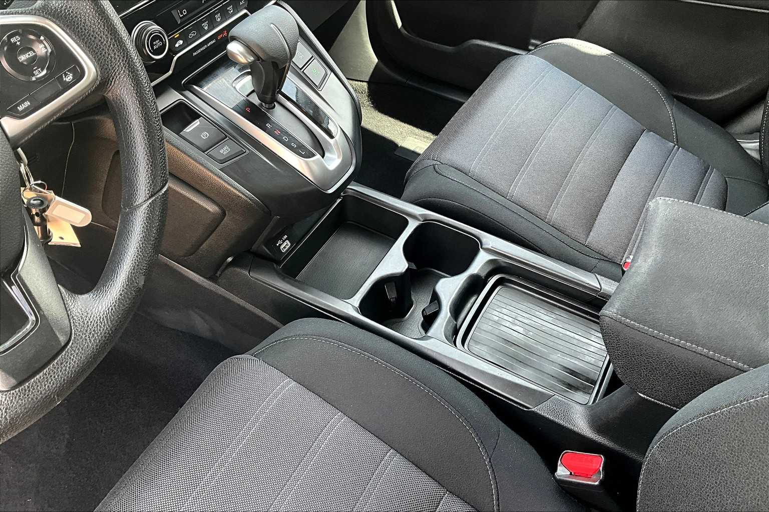 2020 Honda CR-V LX photo 16