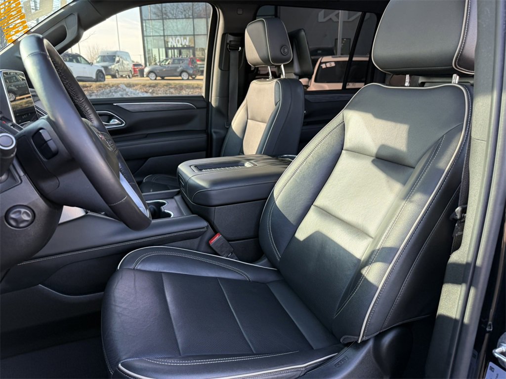 2021 GMC YUKON XL - Image 14