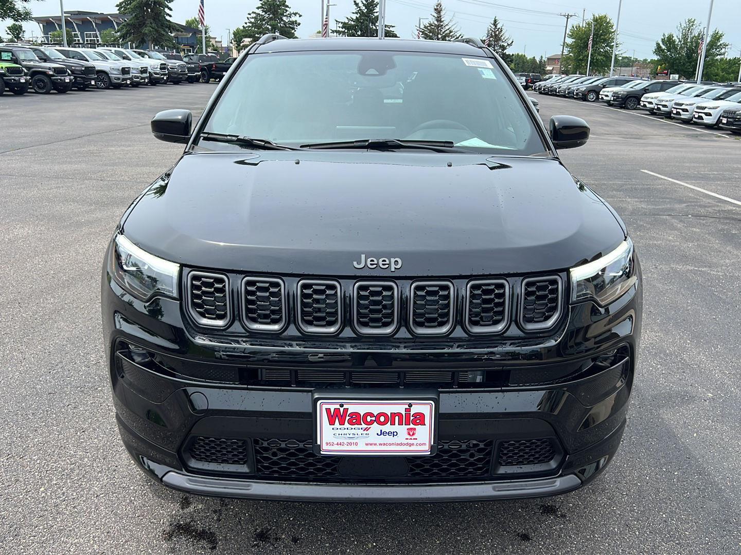 2025 Jeep Compass Limited photo 2
