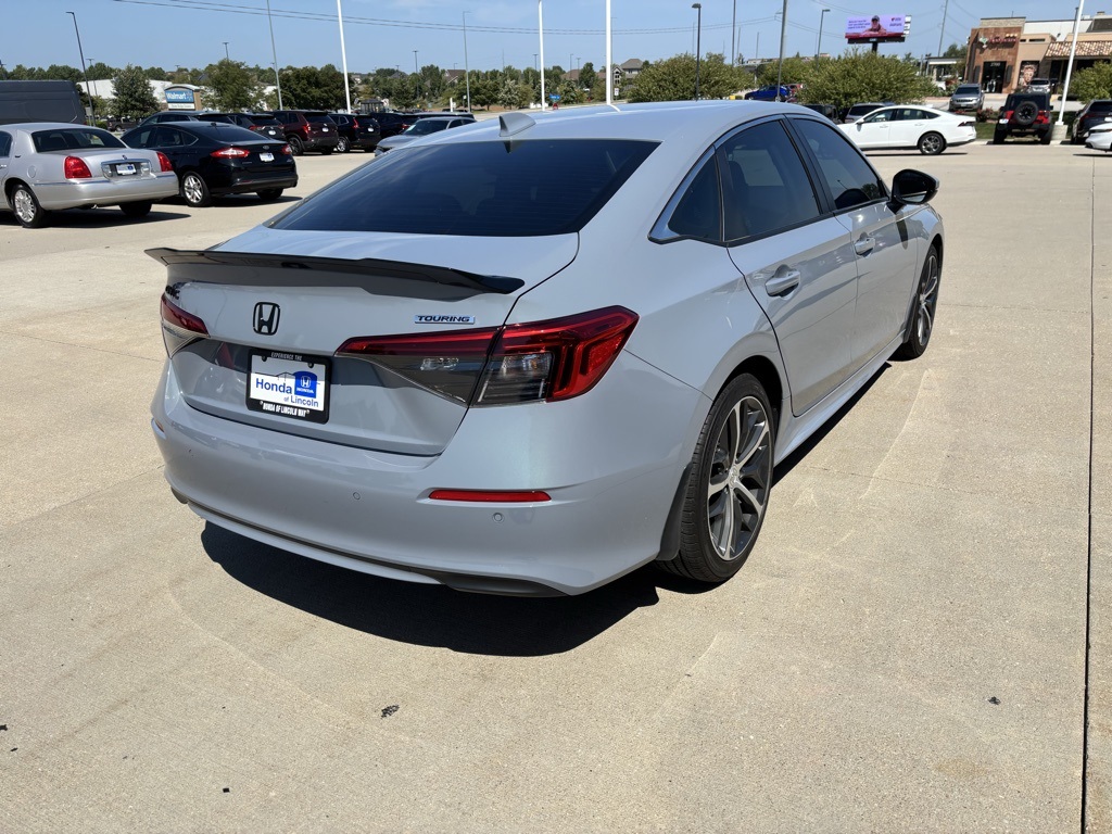 2024 Honda Civic Touring photo 4