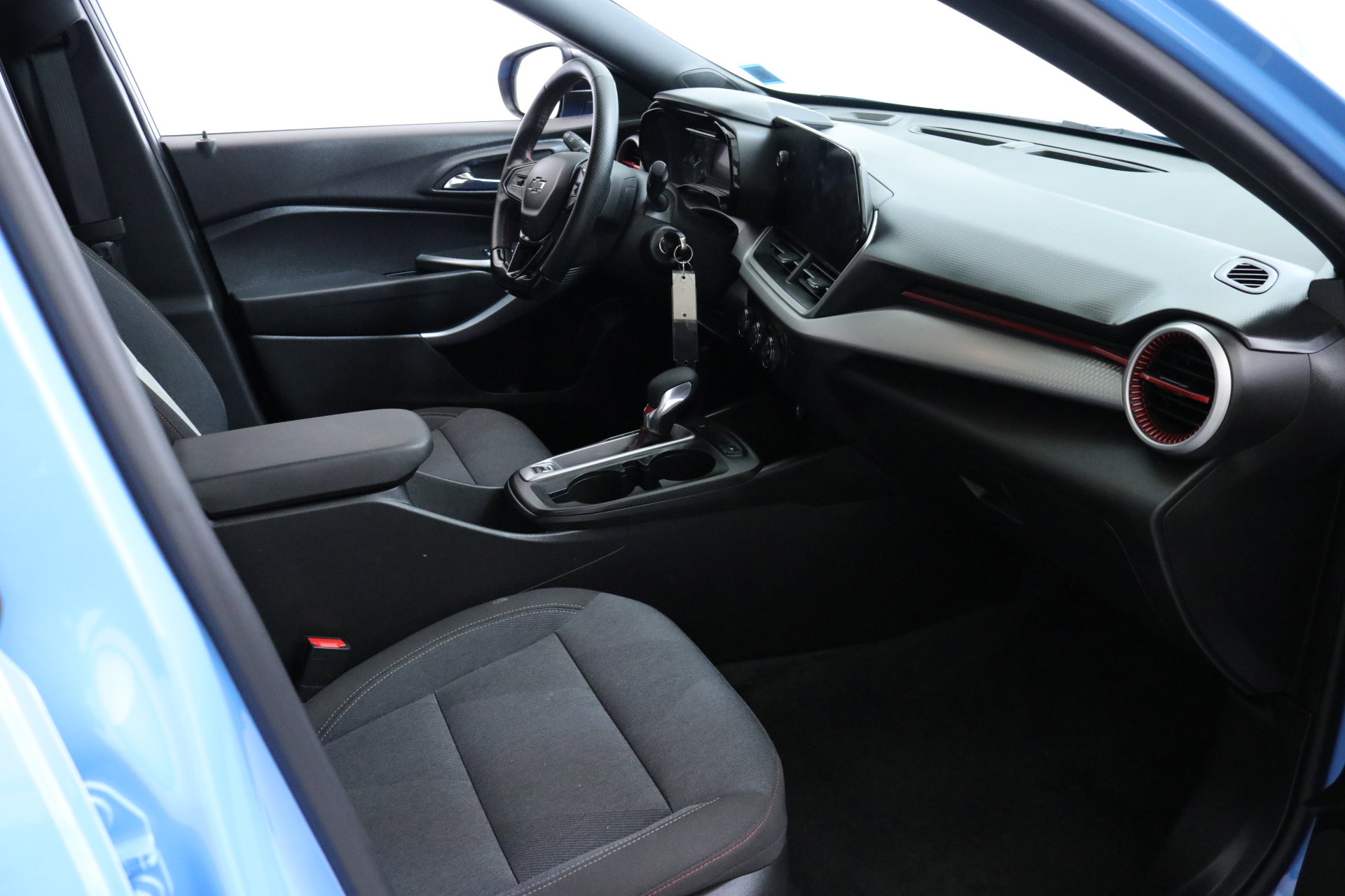 2024 Chevrolet Trax photo 30