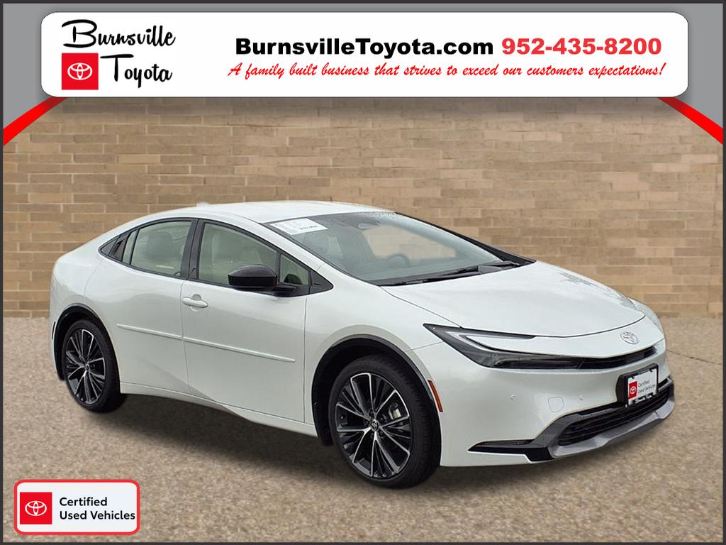2024 Toyota Prius XLE's photo