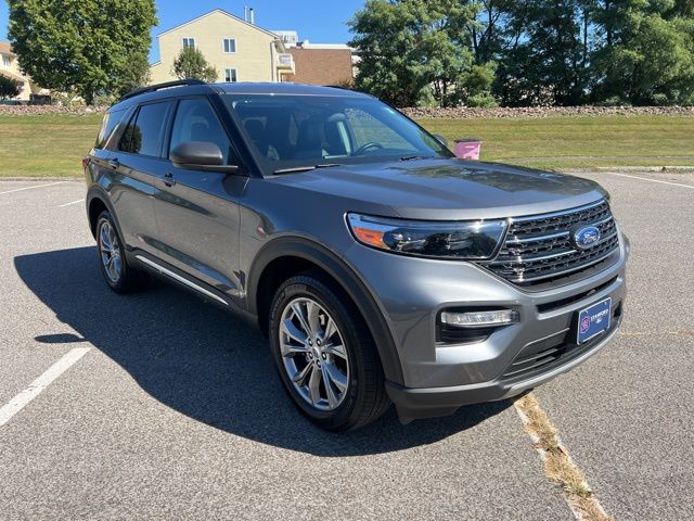 2023 Ford Explorer XLT photo 12