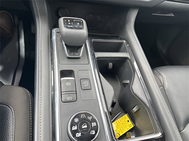 2023 Nissan Pathfinder SL photo 23