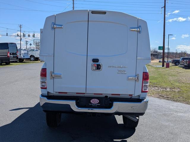 2023 Ram 2500 Tradesman photo 4