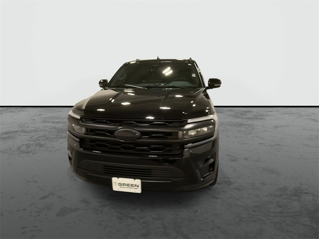 2024 Ford Expedition Platinum photo 2