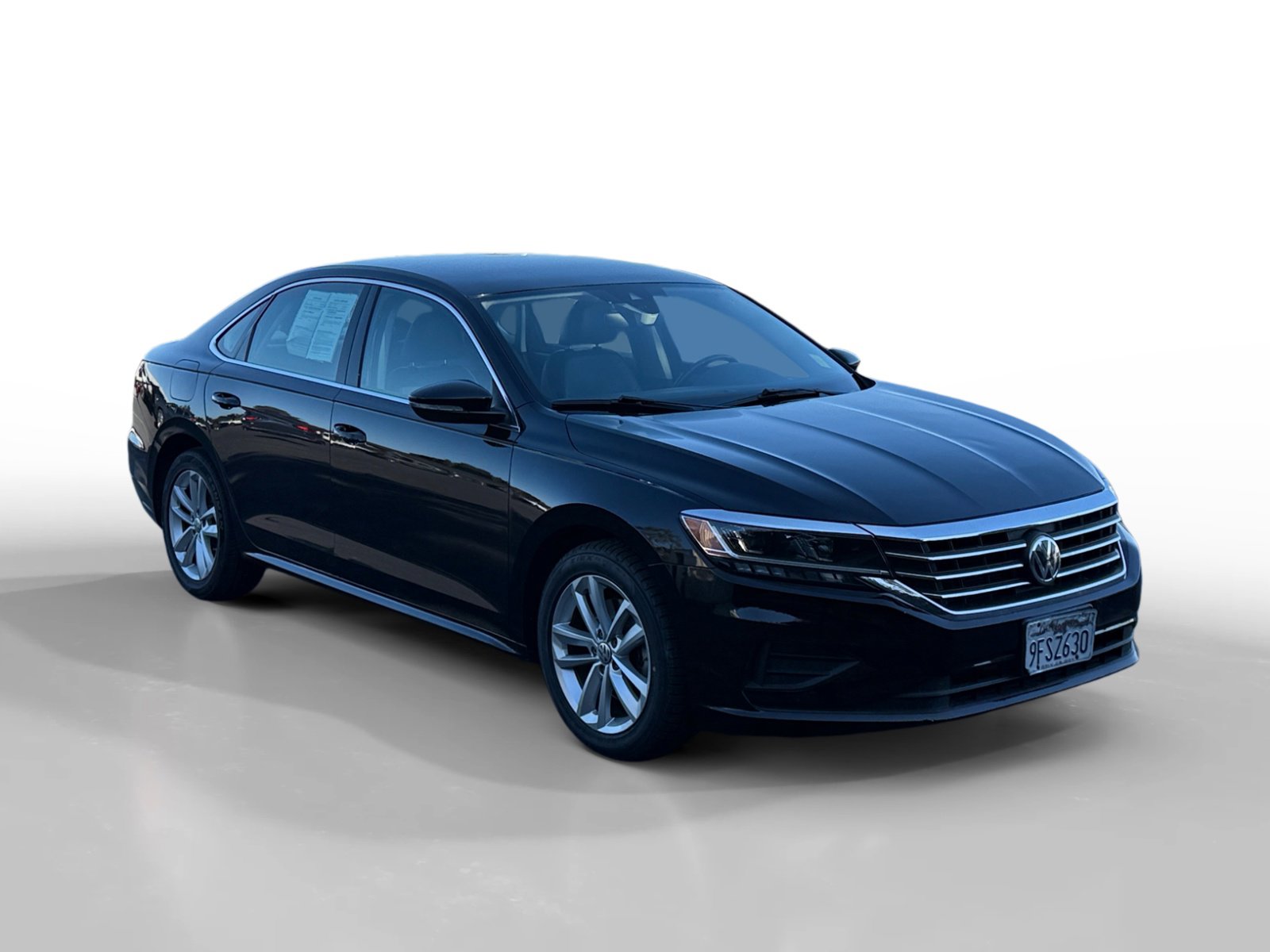 2020 Volkswagen Passat 2.0T SE photo 3