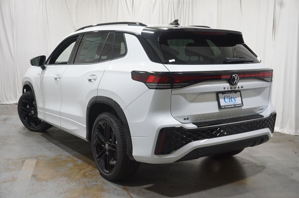 2025 Volkswagen Tiguan SE R-Line Black photo 6