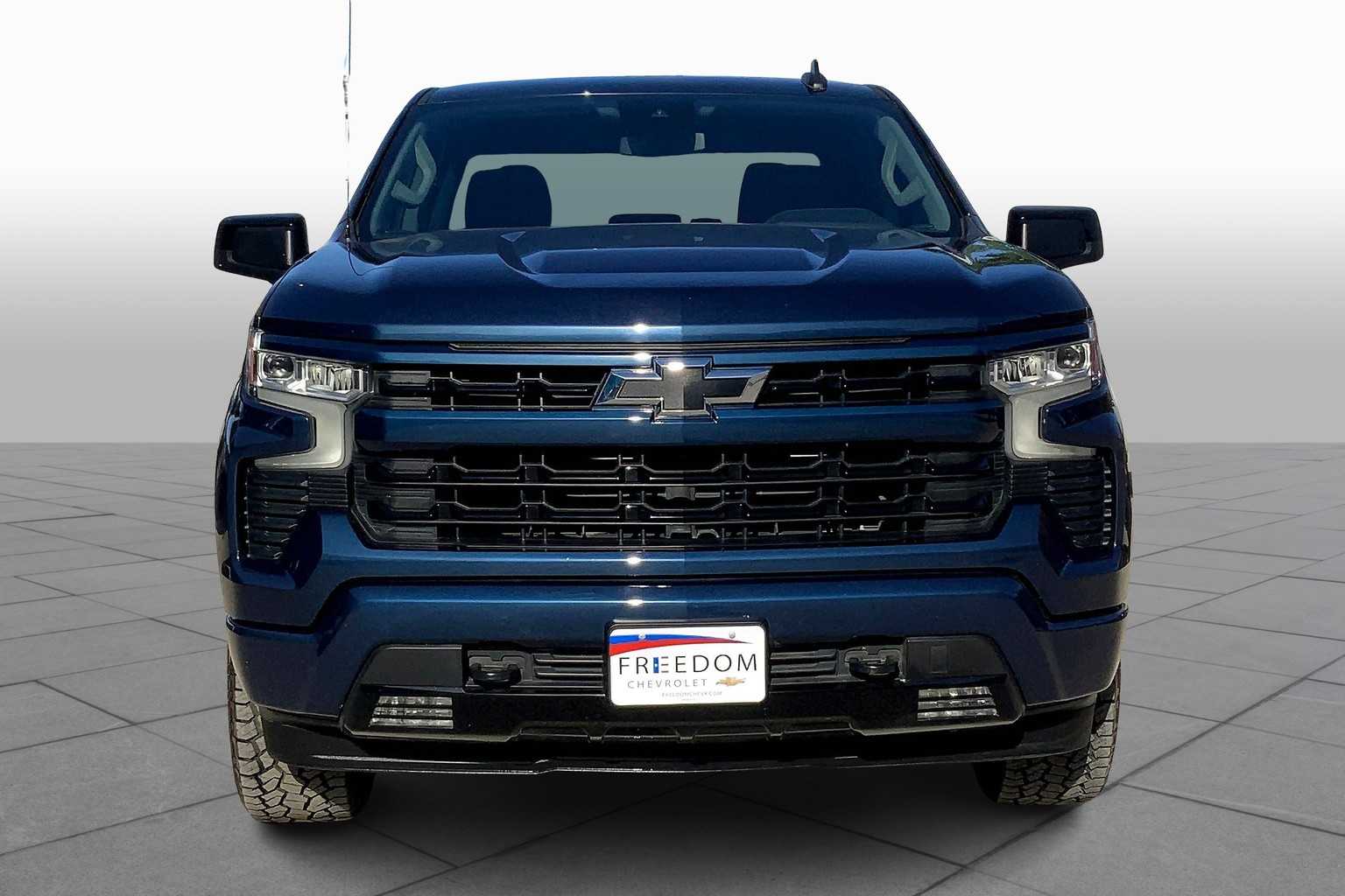2022 Chevrolet Silverado 1500 RST photo 3