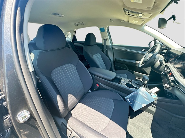2026 Kia K5 LXS photo 27
