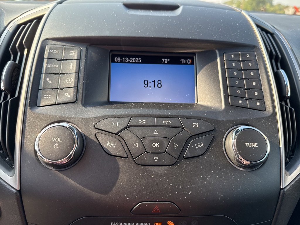 2019 Ford Edge SEL photo 29