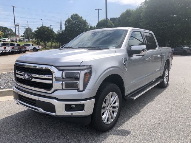 2025 Ford F-150 Lariat photo 4