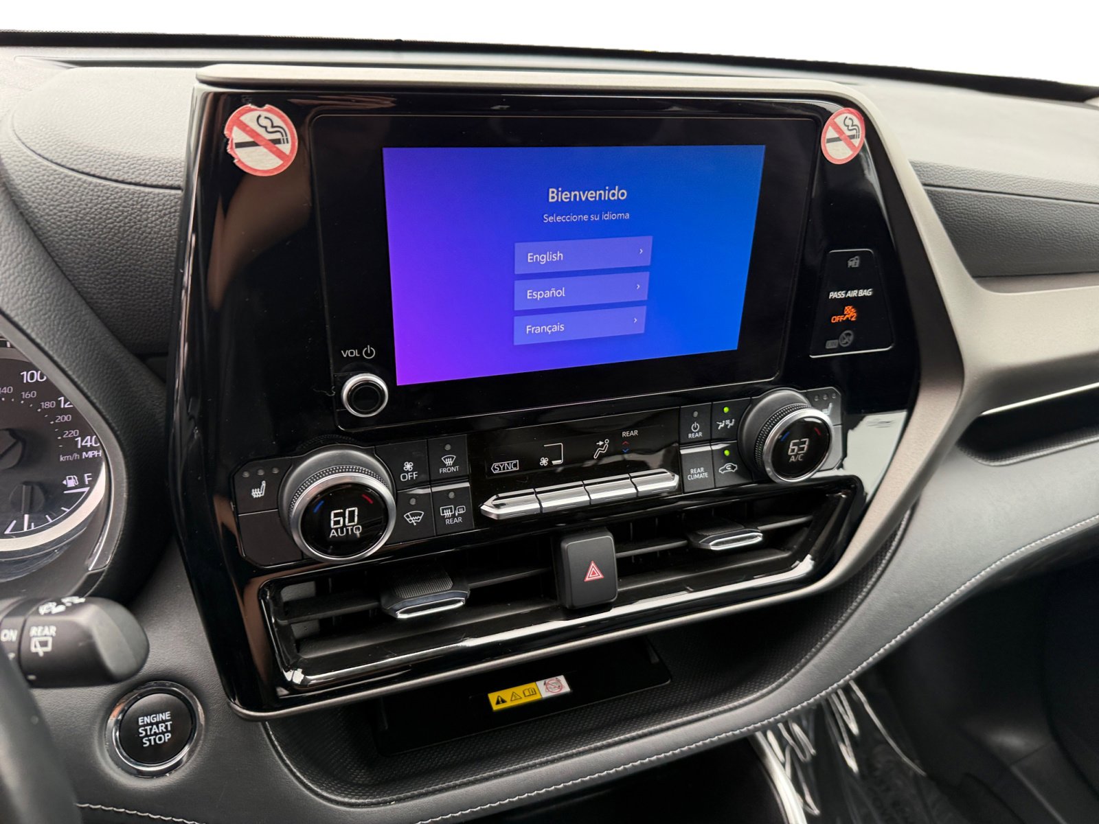 2023 Toyota Highlander XLE photo 9