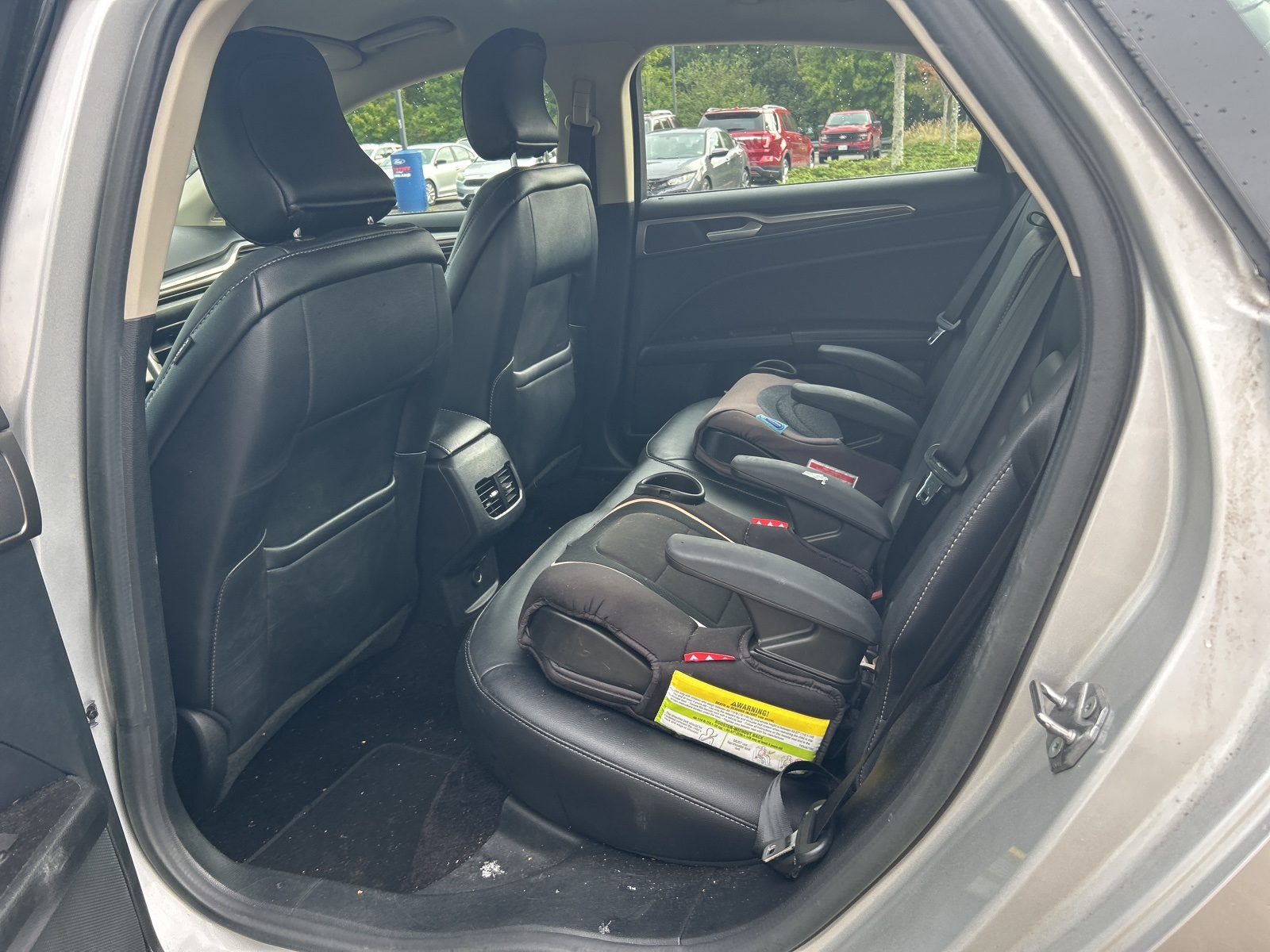 2017 Ford Fusion SE photo 4