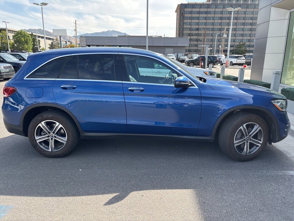 2022 Mercedes Benz GLC 300 4MATIC photo 3