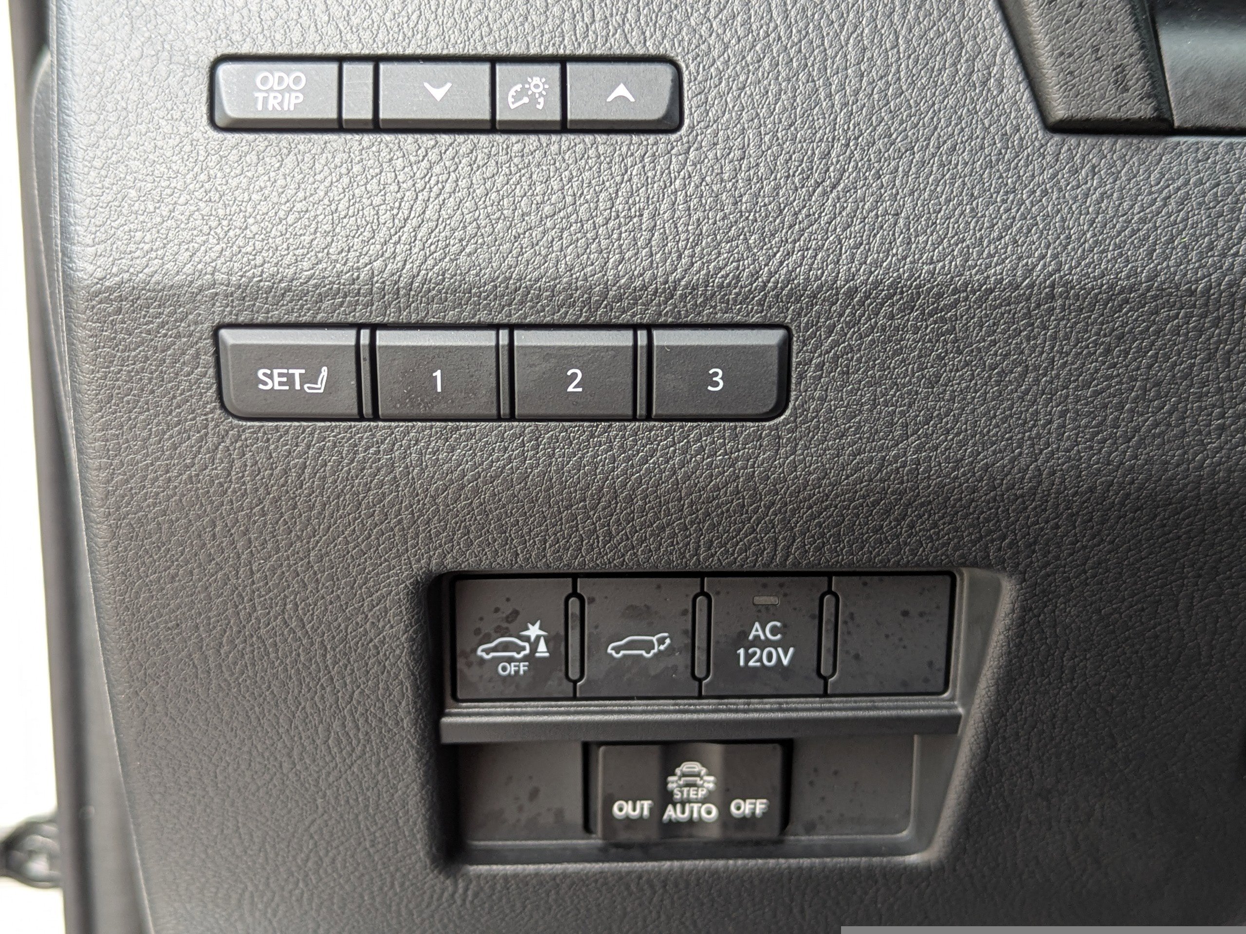 2024 Lexus GX 550 Luxury photo 32