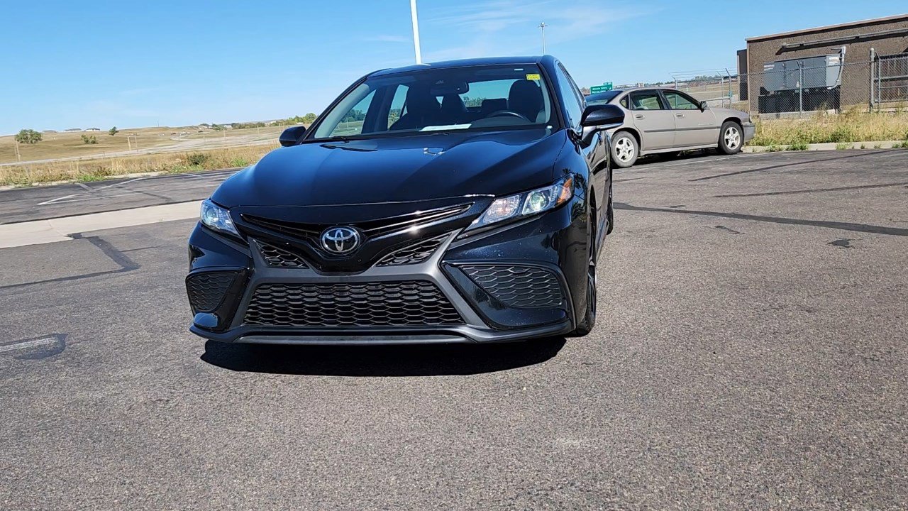 2024 Toyota Camry SE photo 5