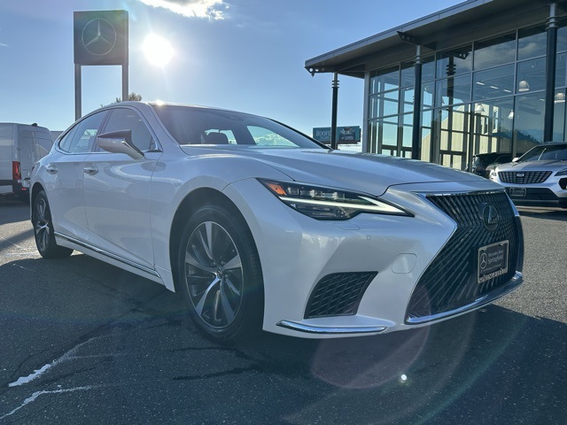 2021 Lexus LS Base's photo