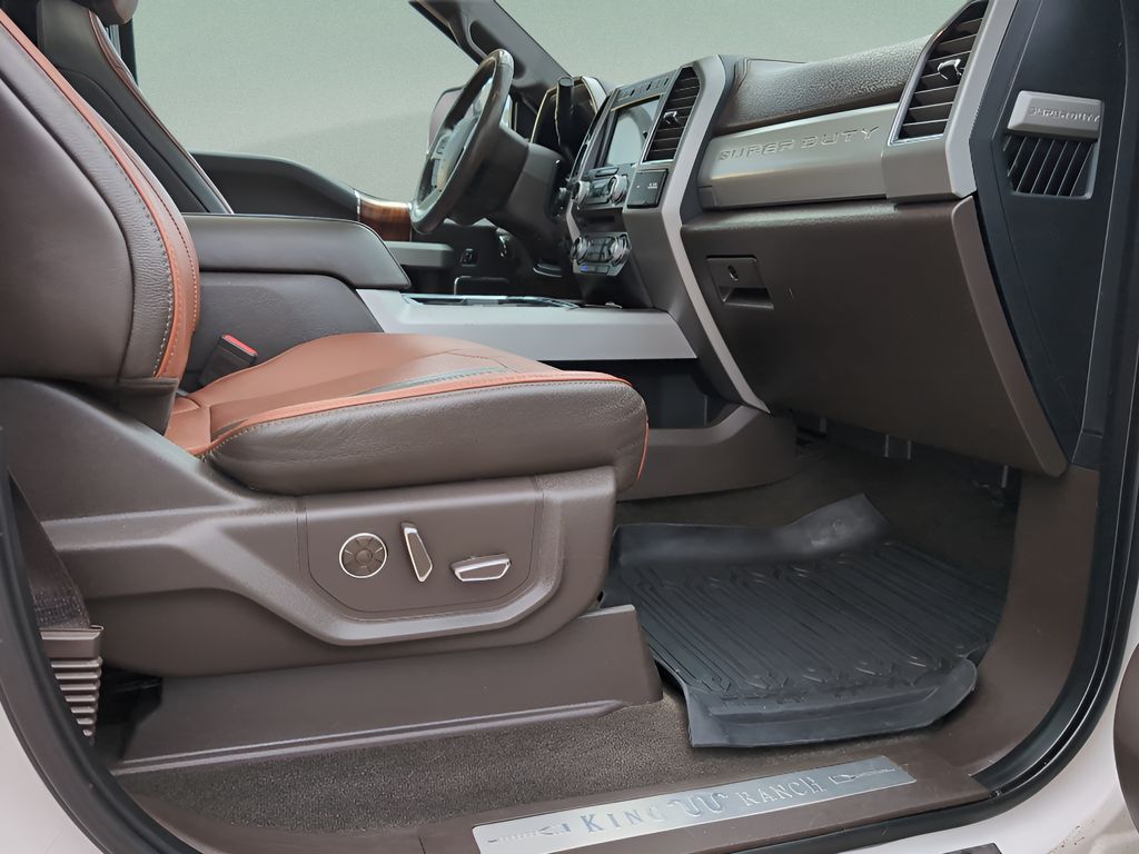 2018 Ford F-350 King Ranch photo 34