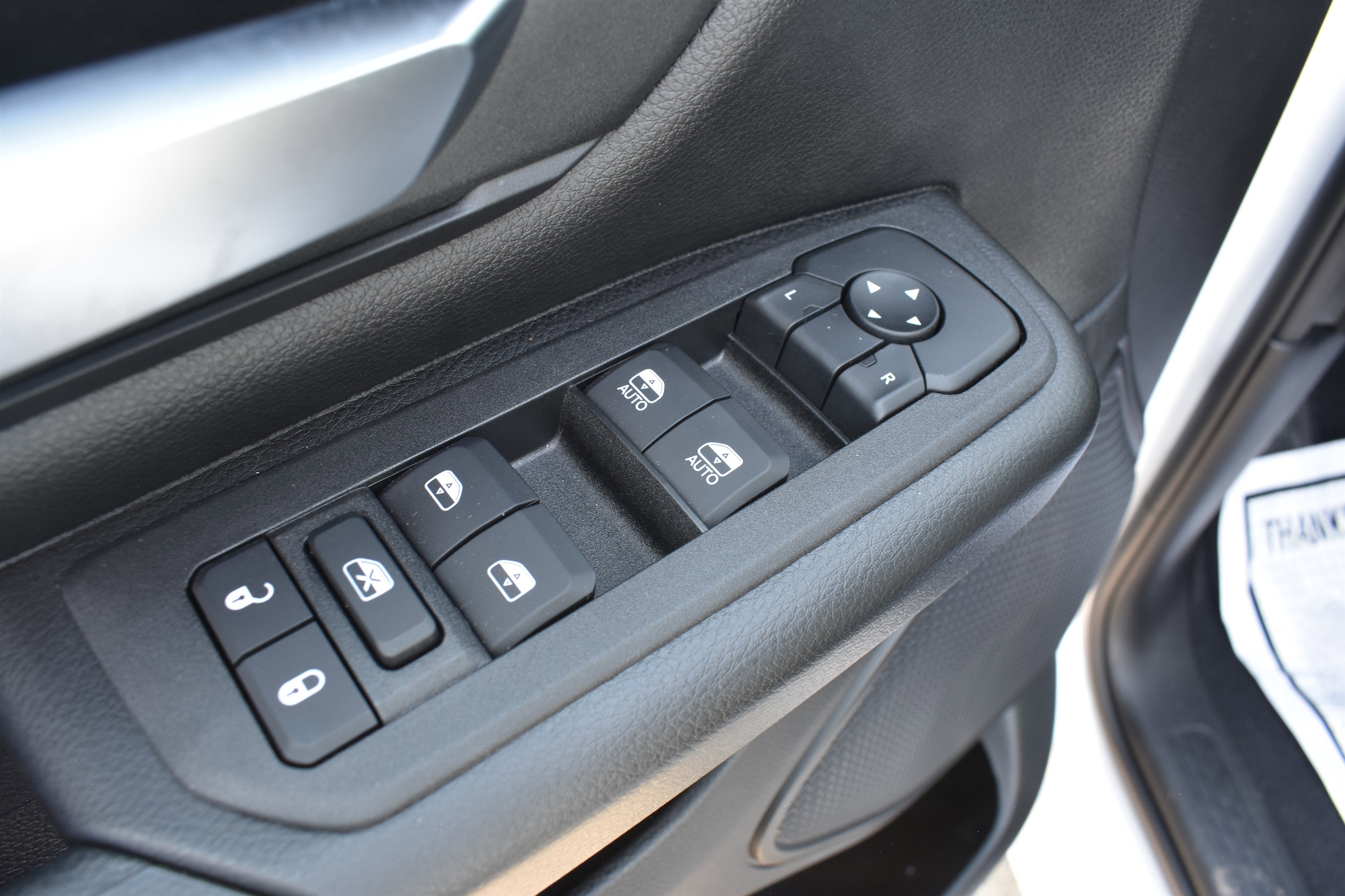 2025 Ram 1500 Tradesman photo 6