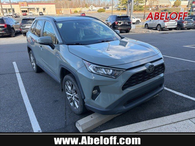 2020 Toyota RAV4 XLE Premium's photo