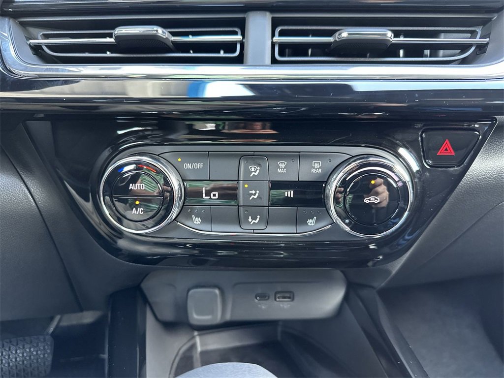 2025 Chevrolet Trax photo 14
