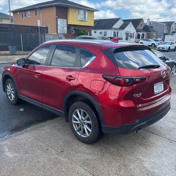 2023 Mazda CX-5 2.5 S Preferred photo 3