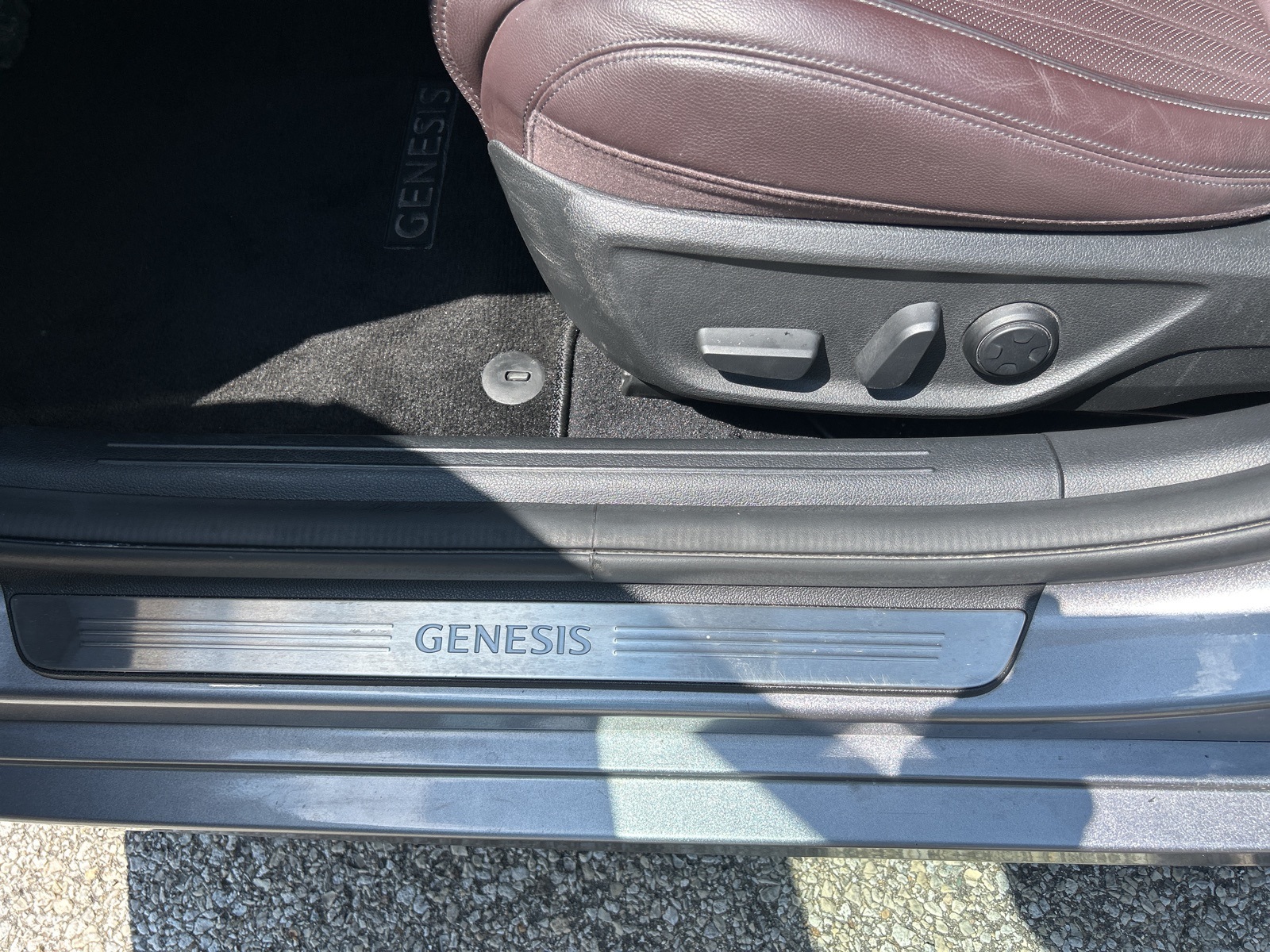 2022 Genesis G70 2.0T photo 15