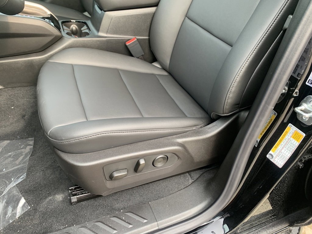 2026 Chevrolet Colorado Trail Boss photo 12