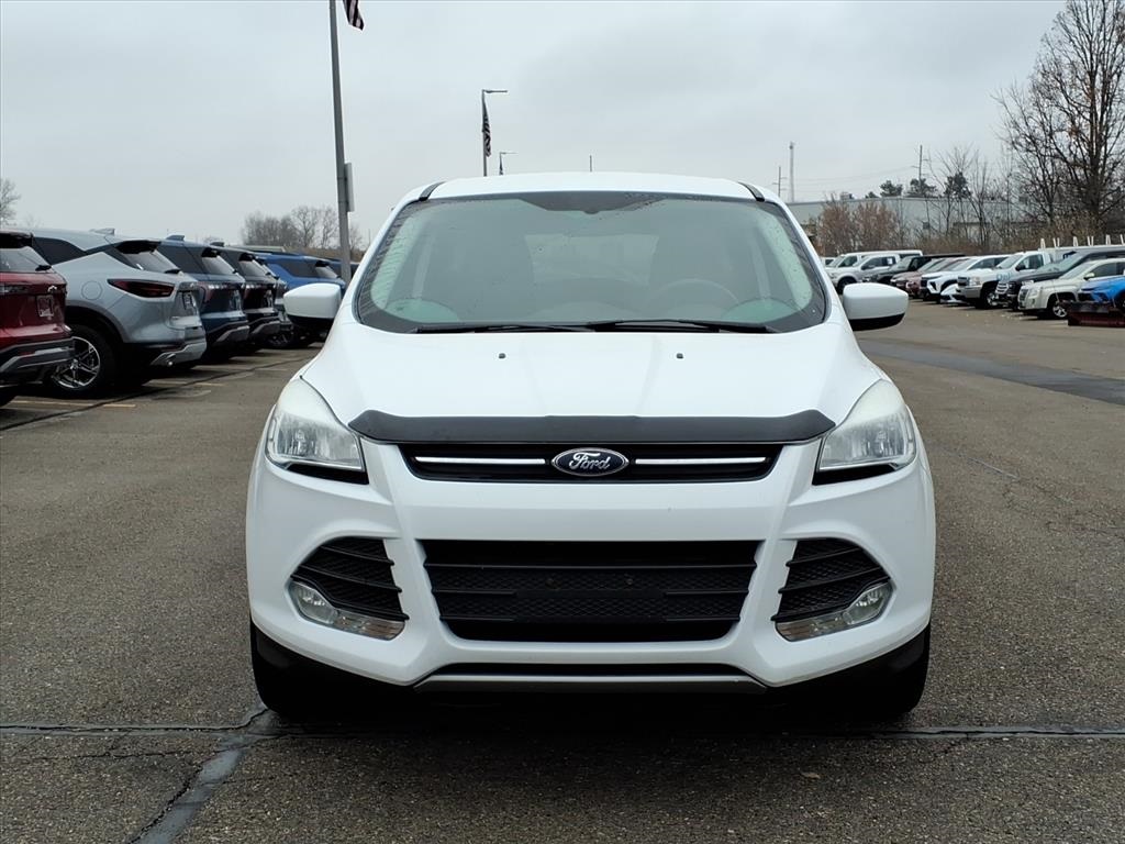 2015 Ford Escape SE photo 2