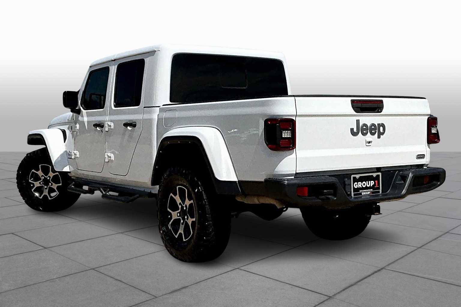 2022 Jeep Gladiator Overland photo 10