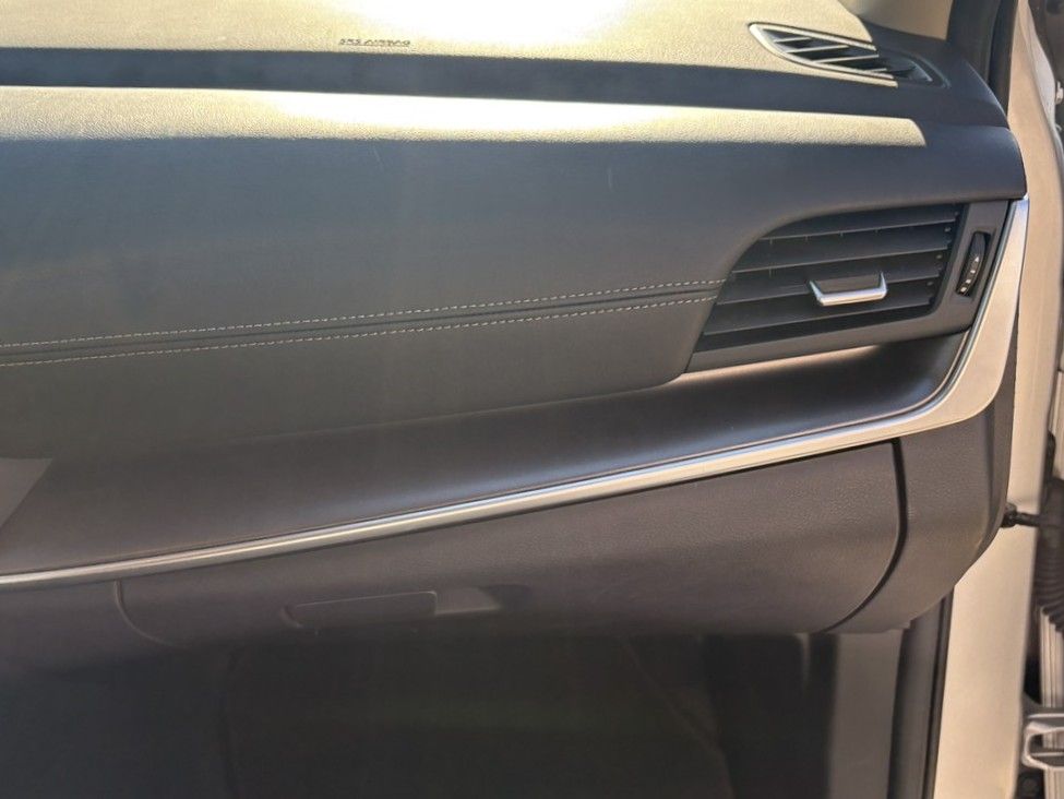 2024 Nissan Rogue SV photo 28
