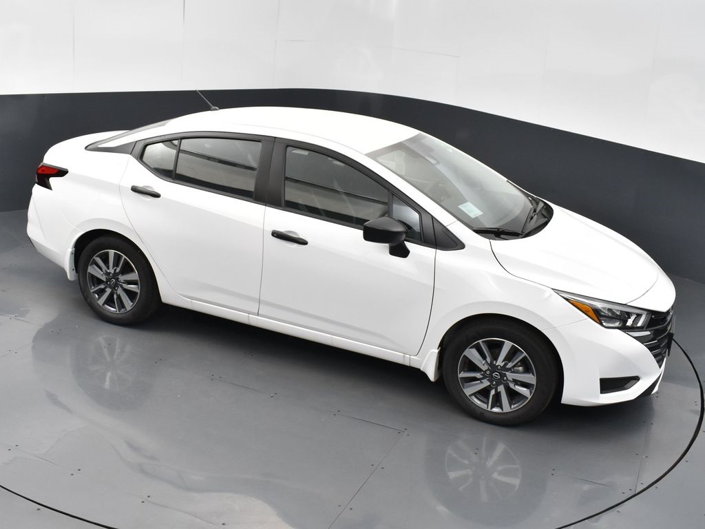 2025 Nissan Versa 1.6 S photo 34