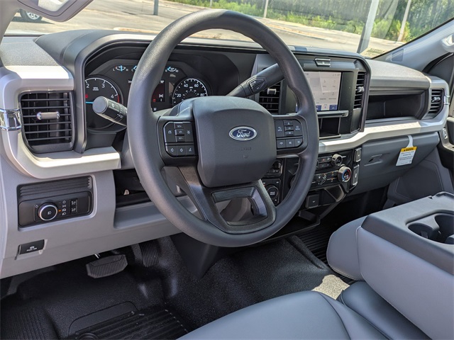 2026 Ford F-350 photo 12